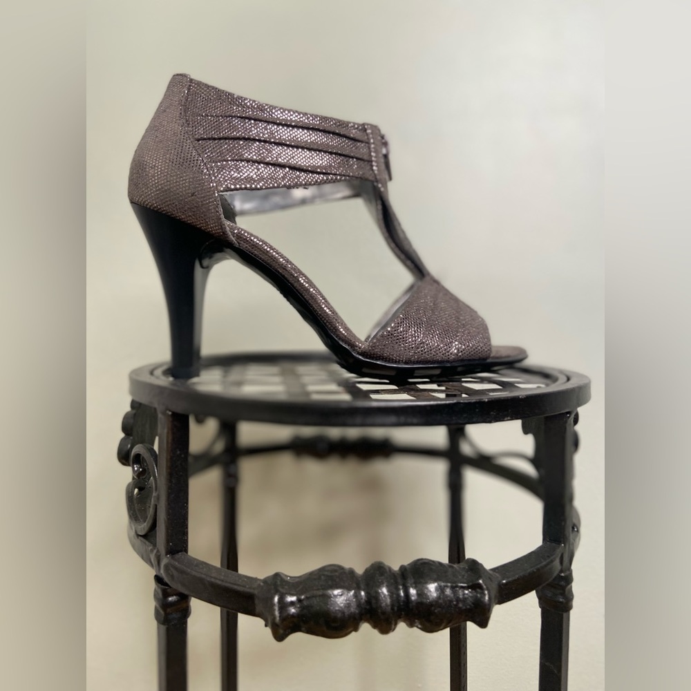 Heels Sandals Pewter Metallic by Apostrophe - Picture 4 of 13